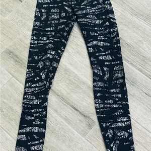 Lululemon Black and White Patterned Leggings